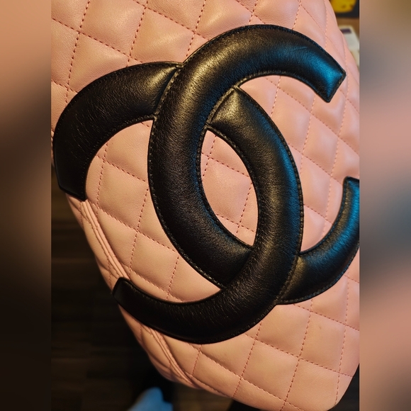 Chanel Cambon Pink and Black Quilted Leather Tote - Picture 11 of 13